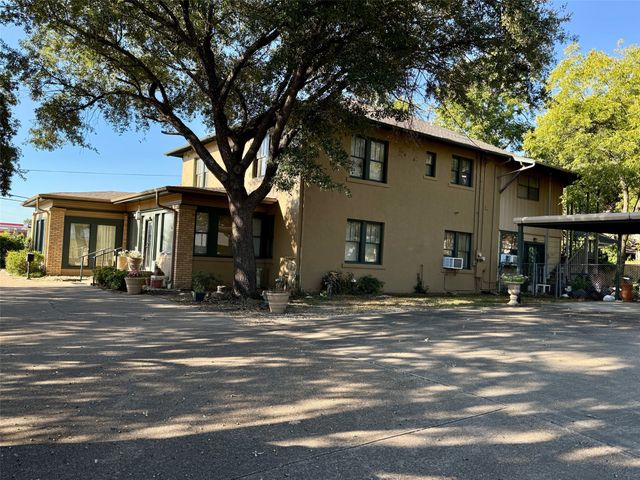 203b N Rockwall Avenue, Terrell, TX 75160