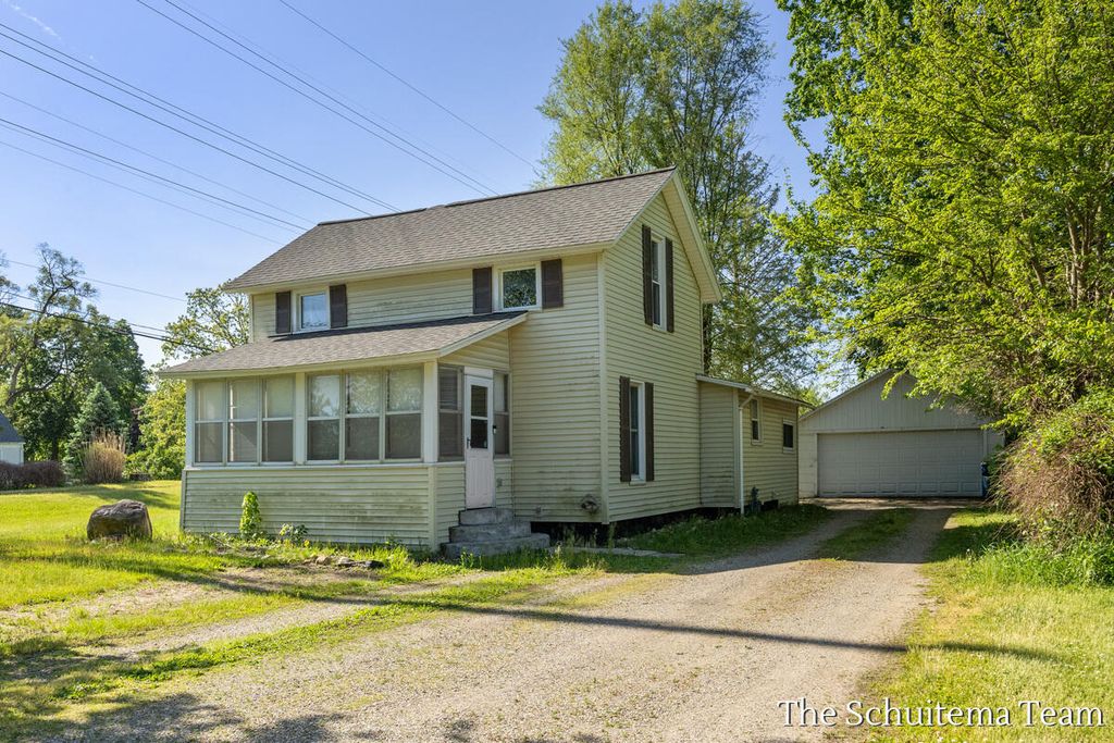 425 W Cherry Street, Wayland City, MI 49348