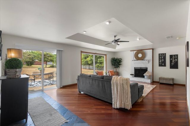 306 Lone Star Lane, Hideaway, TX 75771