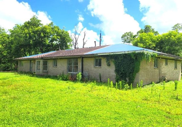 419 Lee Avenue, Freeport, TX 77541