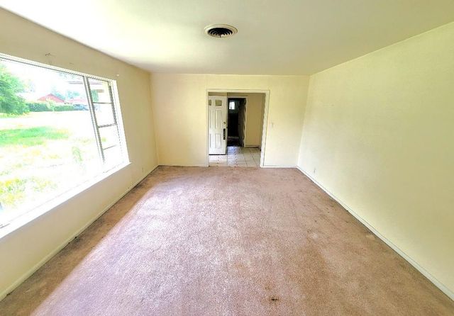 419 Lee Avenue, Freeport, TX 77541