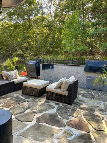 18818 Cedar Rock Road, Fayetteville, AR 72701