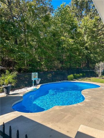 18818 Cedar Rock Road, Fayetteville, AR 72701