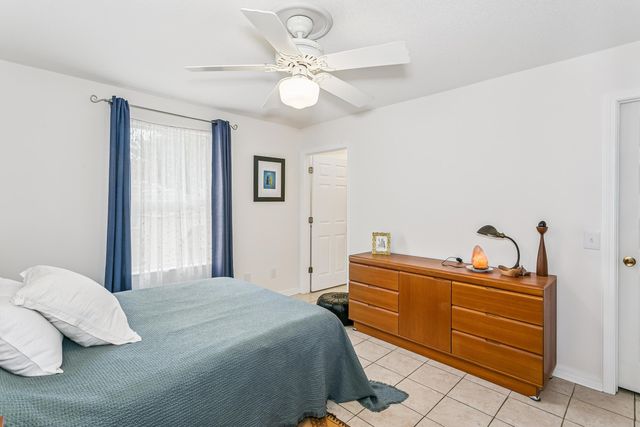 1878 Vineyard Street, Navarre, FL 32566