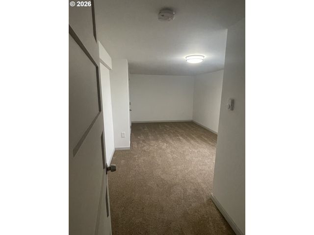 144 Se 85TH Ave, Portland, OR 97216