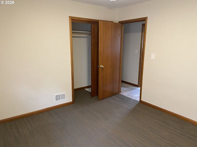 144 Se 85TH Ave, Portland, OR 97216