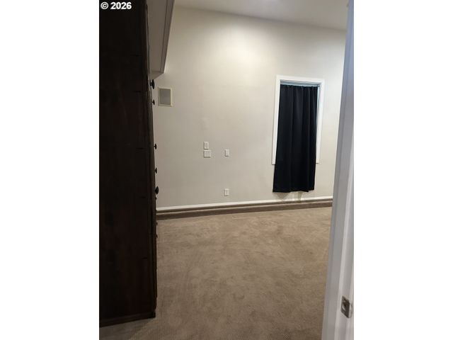 144 Se 85TH Ave, Portland, OR 97216