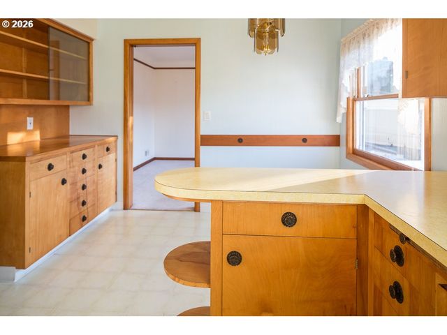 144 Se 85TH Ave, Portland, OR 97216