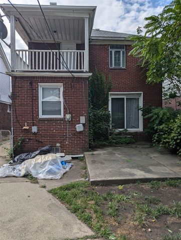 15884 Griggs Street, Detroit, MI 48238