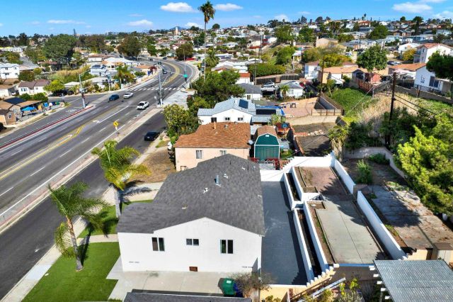 2151 54th, San Diego, CA 92105