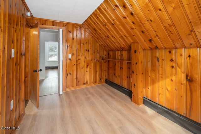 10 Ferrara Avenue, Colonie, NY 12304