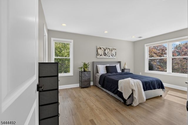 61 Bart Pl, Clifton City, NJ 07013