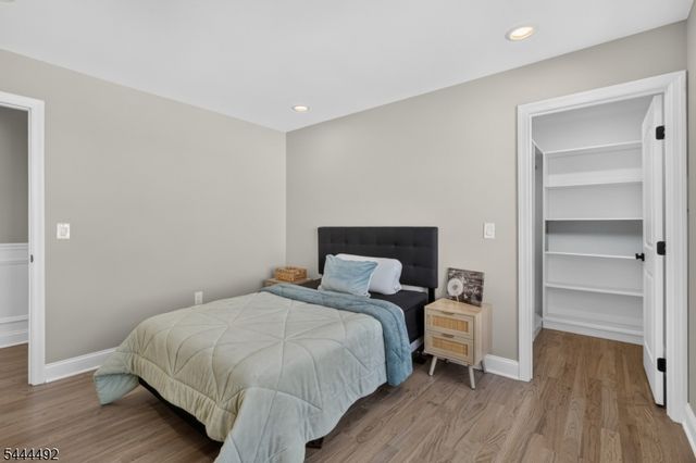 61 Bart Pl, Clifton City, NJ 07013