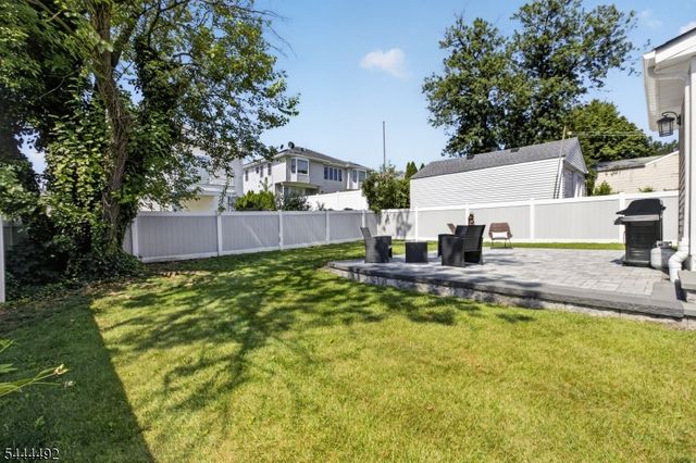 61 Bart Pl, Clifton City, NJ 07013