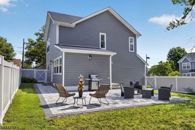 61 Bart Pl, Clifton City, NJ 07013