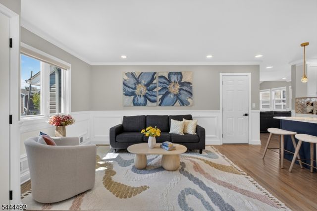 61 Bart Pl, Clifton City, NJ 07013