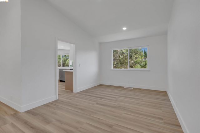 1709 Yellowstone Dr, Antioch, CA 94509