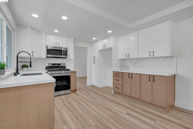 1709 Yellowstone Dr, Antioch, CA 94509