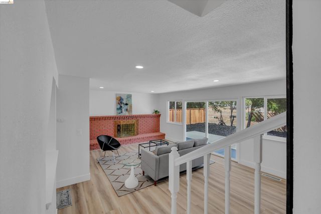 1709 Yellowstone Dr, Antioch, CA 94509