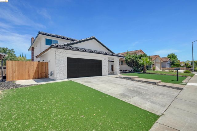 1709 Yellowstone Dr, Antioch, CA 94509