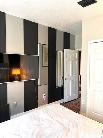 4849 NW 108th Path 0, Doral, FL 33178