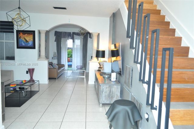 4849 NW 108th Path 0, Doral, FL 33178