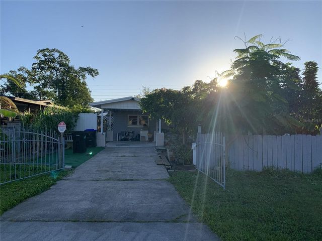 6313 WILLOW OAK LANE, Orlando, FL 32809