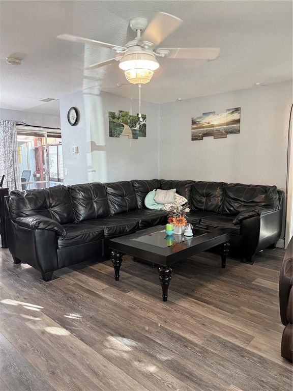 Image 17 of property listing at 6313 WILLOW OAK LANE, Orlando, FL 32809