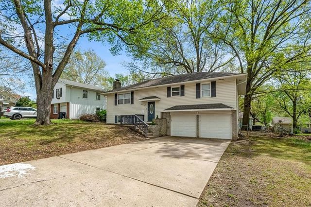 6815 E 99th Terrace, Kansas City, MO 64134