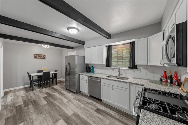 6815 E 99th Terrace, Kansas City, MO 64134