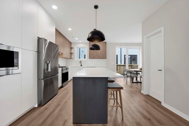 944 Beloit Avenue 2, Forest Park, IL 60130