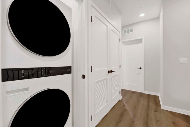 944 Beloit Avenue 2, Forest Park, IL 60130