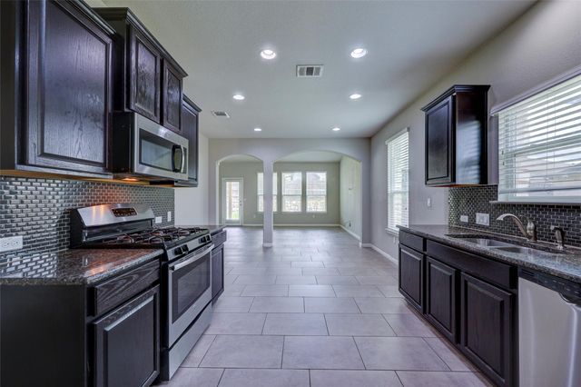 126 Screech Owl DR, Kyle, TX 78640