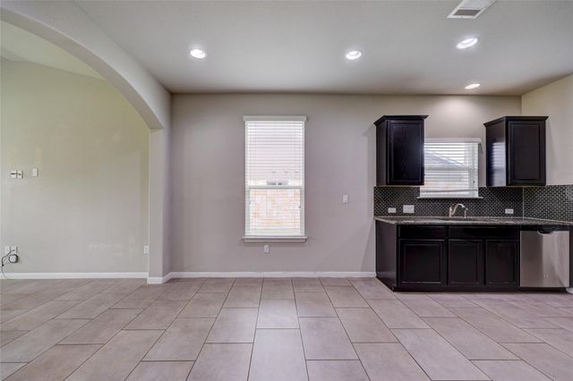 126 Screech Owl DR, Kyle, TX 78640