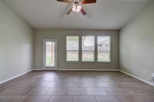 126 Screech Owl DR, Kyle, TX 78640