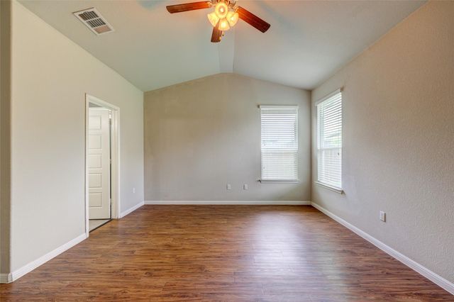 126 Screech Owl DR, Kyle, TX 78640