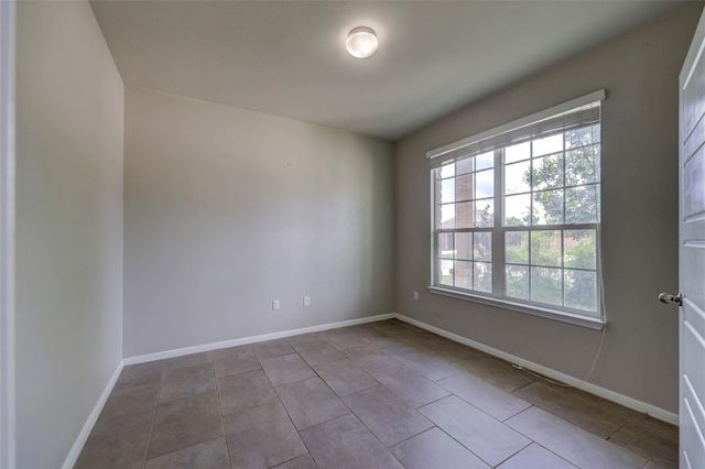 126 Screech Owl DR, Kyle, TX 78640