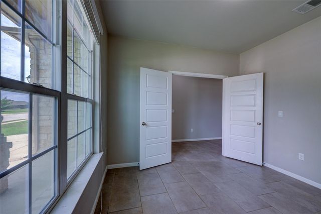 126 Screech Owl DR, Kyle, TX 78640