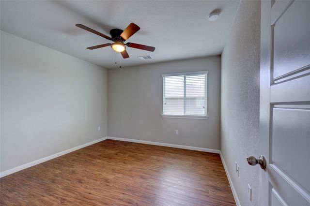 126 Screech Owl DR, Kyle, TX 78640