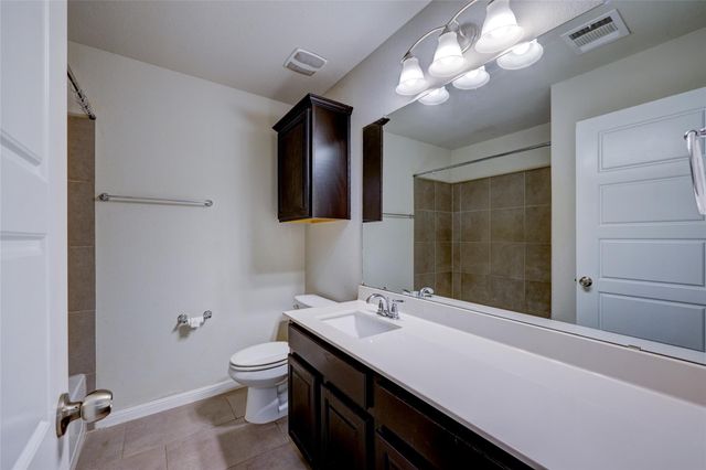 126 Screech Owl DR, Kyle, TX 78640