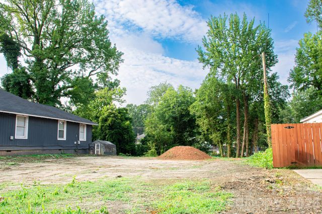 2321 Dundeen Street 4, Charlotte, NC 28216