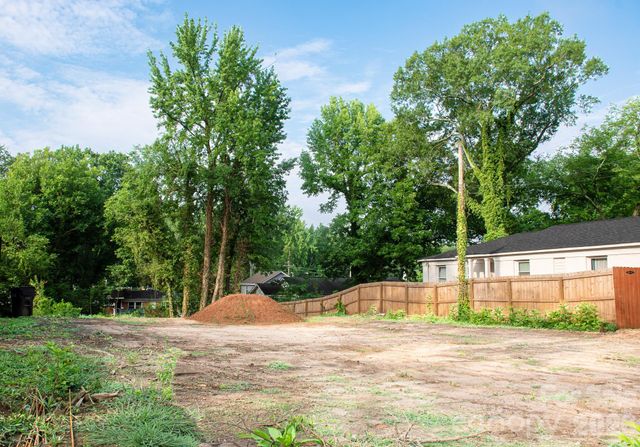 2321 Dundeen Street 4, Charlotte, NC 28216