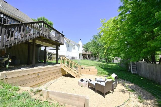 8505 N Mcdonald Avenue, Kansas City, MO 64153