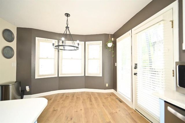 8505 N Mcdonald Avenue, Kansas City, MO 64153