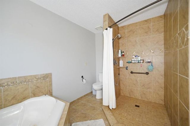 8505 N Mcdonald Avenue, Kansas City, MO 64153