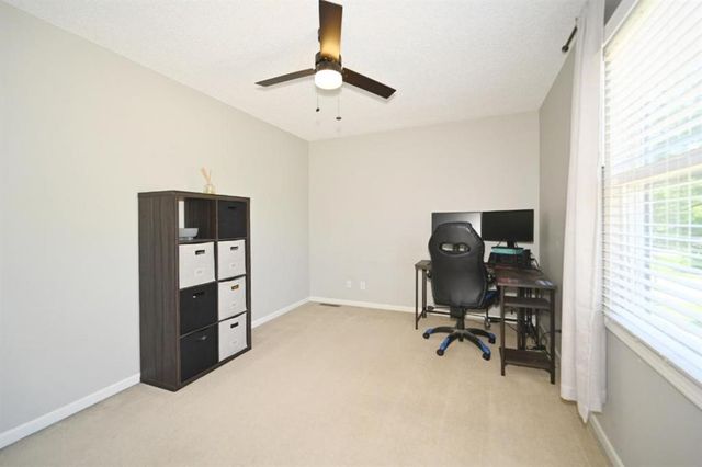 8505 N Mcdonald Avenue, Kansas City, MO 64153