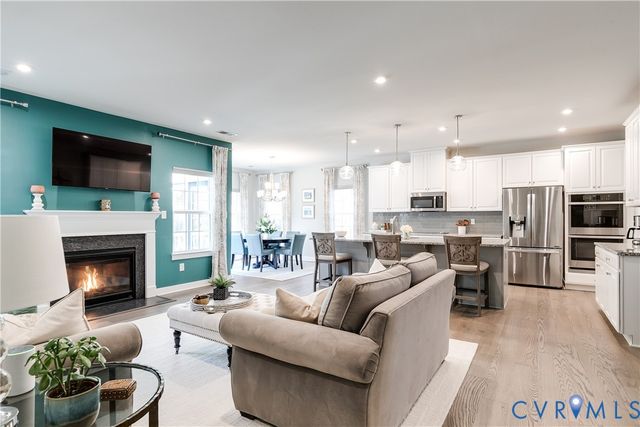 8700 Forge Gate Ln, Chesterfield, VA 23832