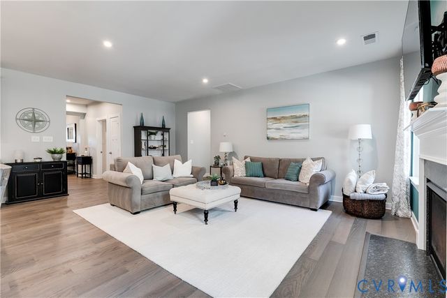 8700 Forge Gate Ln, Chesterfield, VA 23832