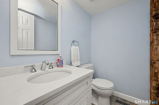 140 East Avenue 140, New Canaan, CT 06840