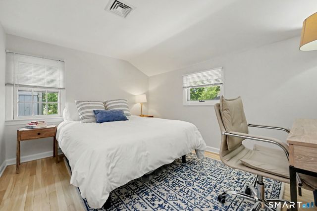 140 East Avenue 140, New Canaan, CT 06840